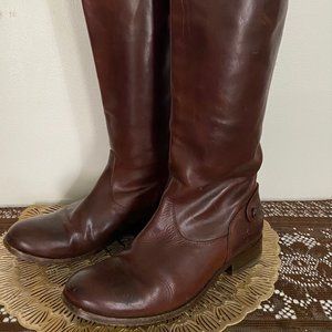 Size 7.5 B Cognac "Melissa" Leather Frye Riding Boots